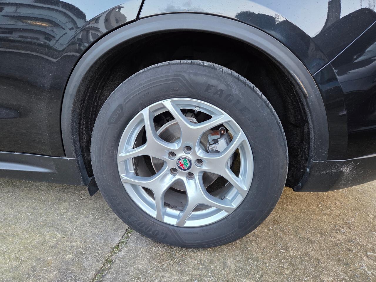 Alfa Romeo Stelvio 2.2 Turbodiesel 160 CV AT8 RWD Business