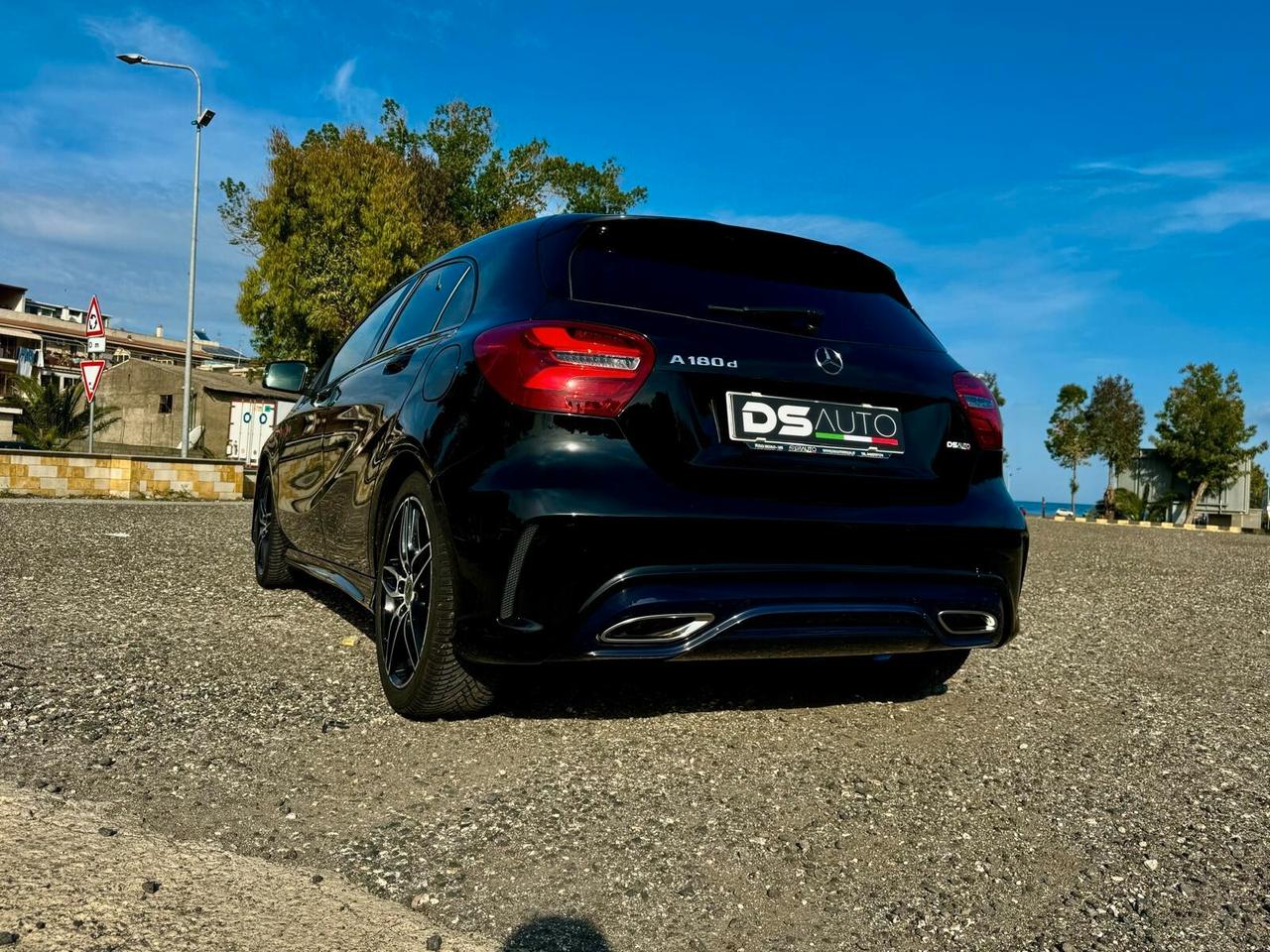 MERCEDES- BENZ A 180 d AUTOMATIC PREMIUM