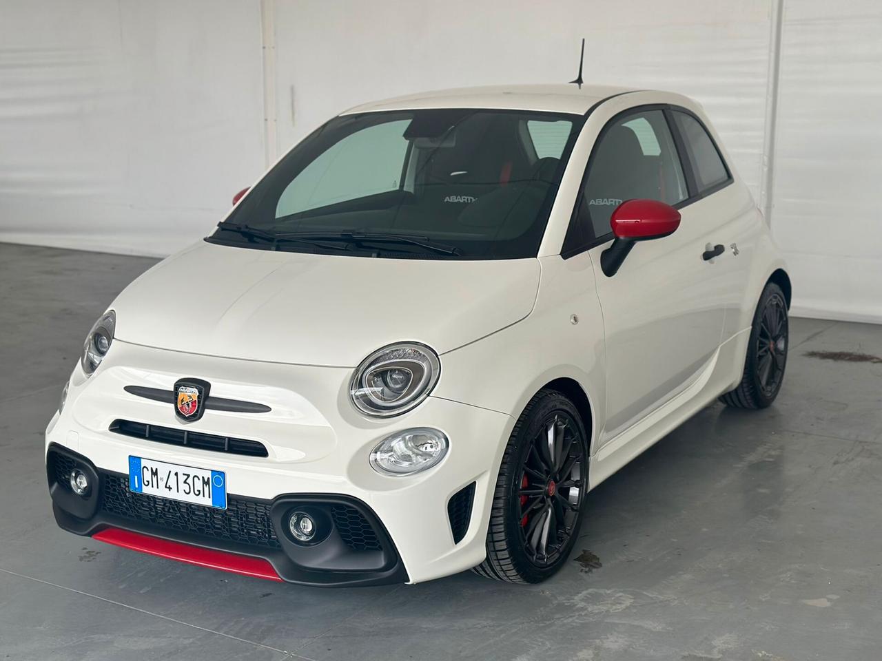 Abarth 695 1.4 180 CV KM0 2023