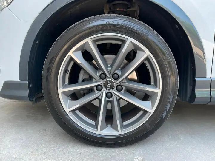 Audi Q3 SPB 35 TFSI S line edition