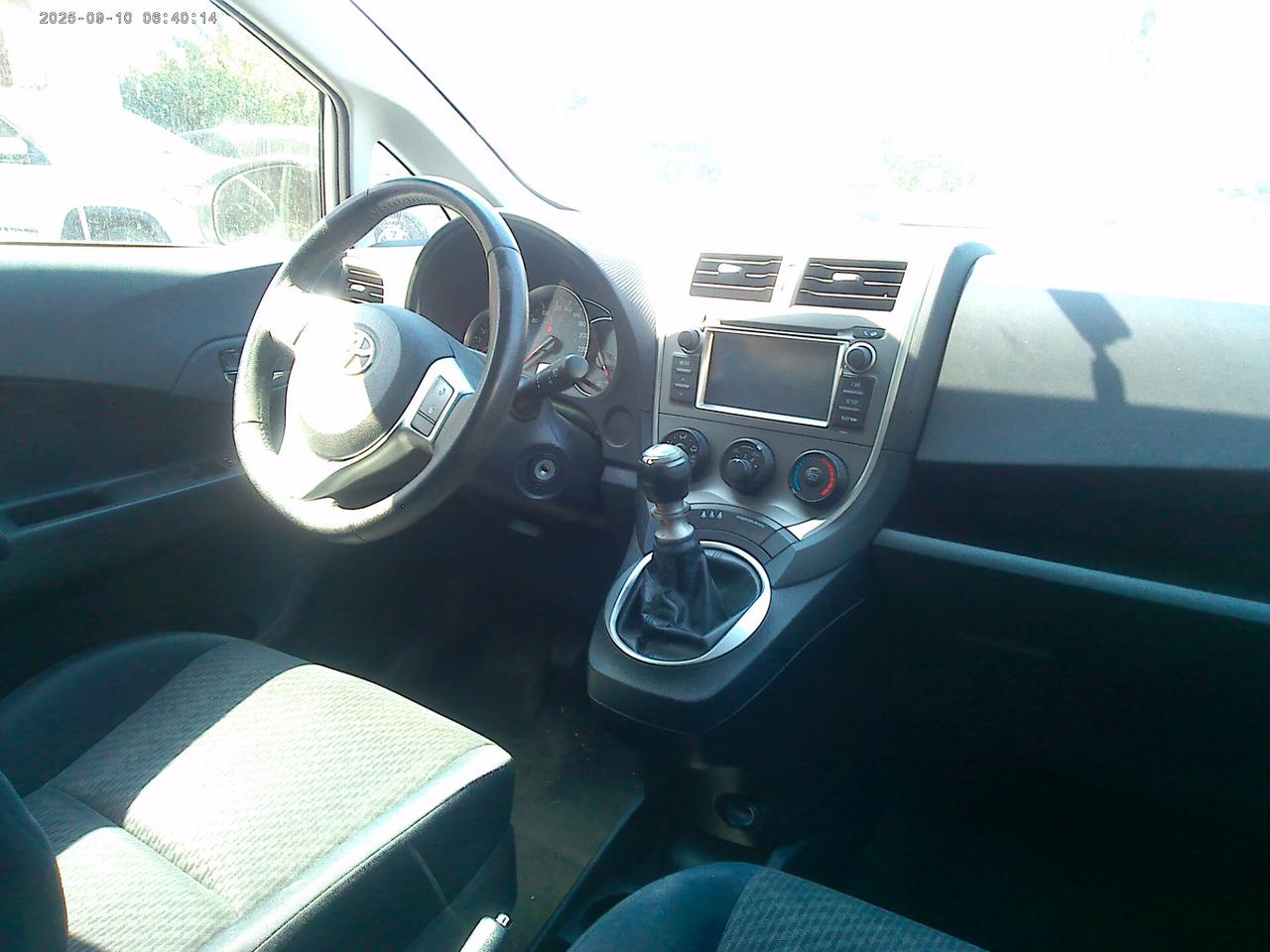 Toyota Verso-S 1.3 MT