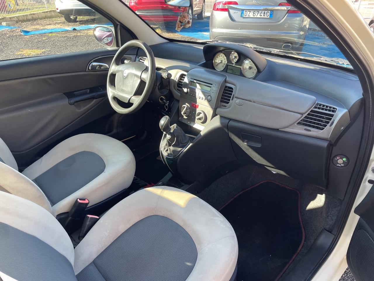 Lancia Ypsilon 1.2