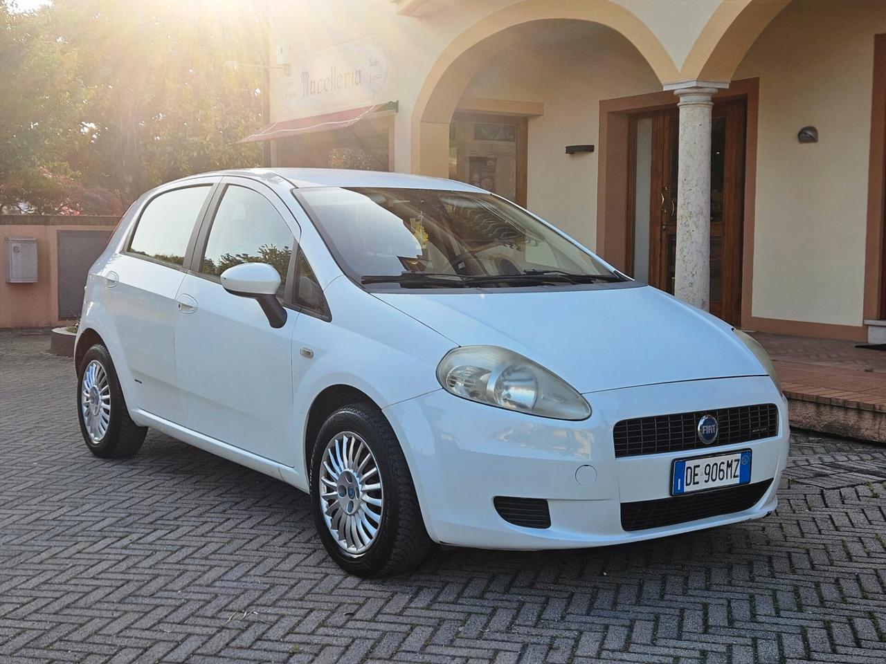 Fiat Grande Punto 1.3 MJT 75 CV 5 porte Dynamic