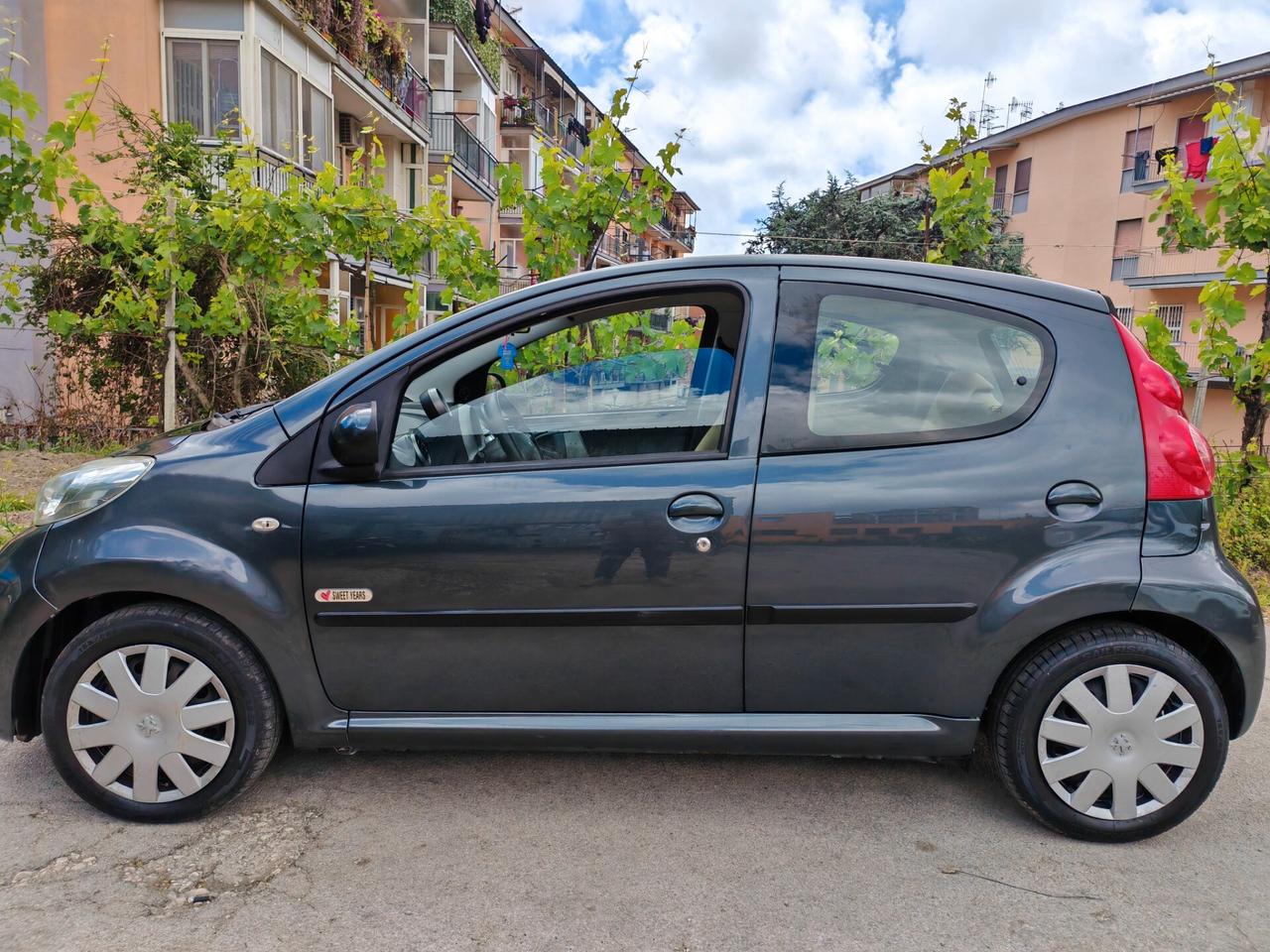 AUTOMATICA PEUGEOT 107 POCHI KM SWEET YEARS