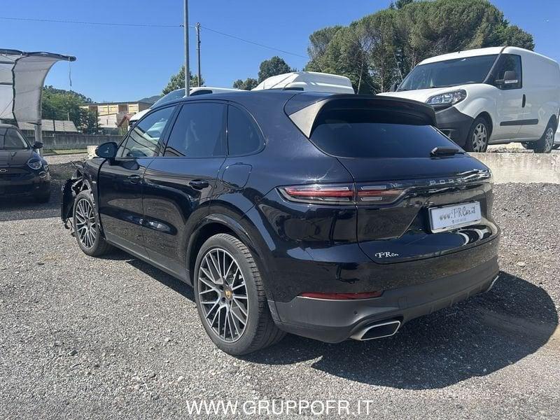 Porsche Cayenne 3.0 V6 E-Hybrid INCIDENTATO - PREZZO PIU' IVA