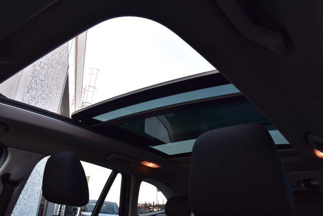 BMW X1 sDrive18d Business Advantage *Tetto, Navi*