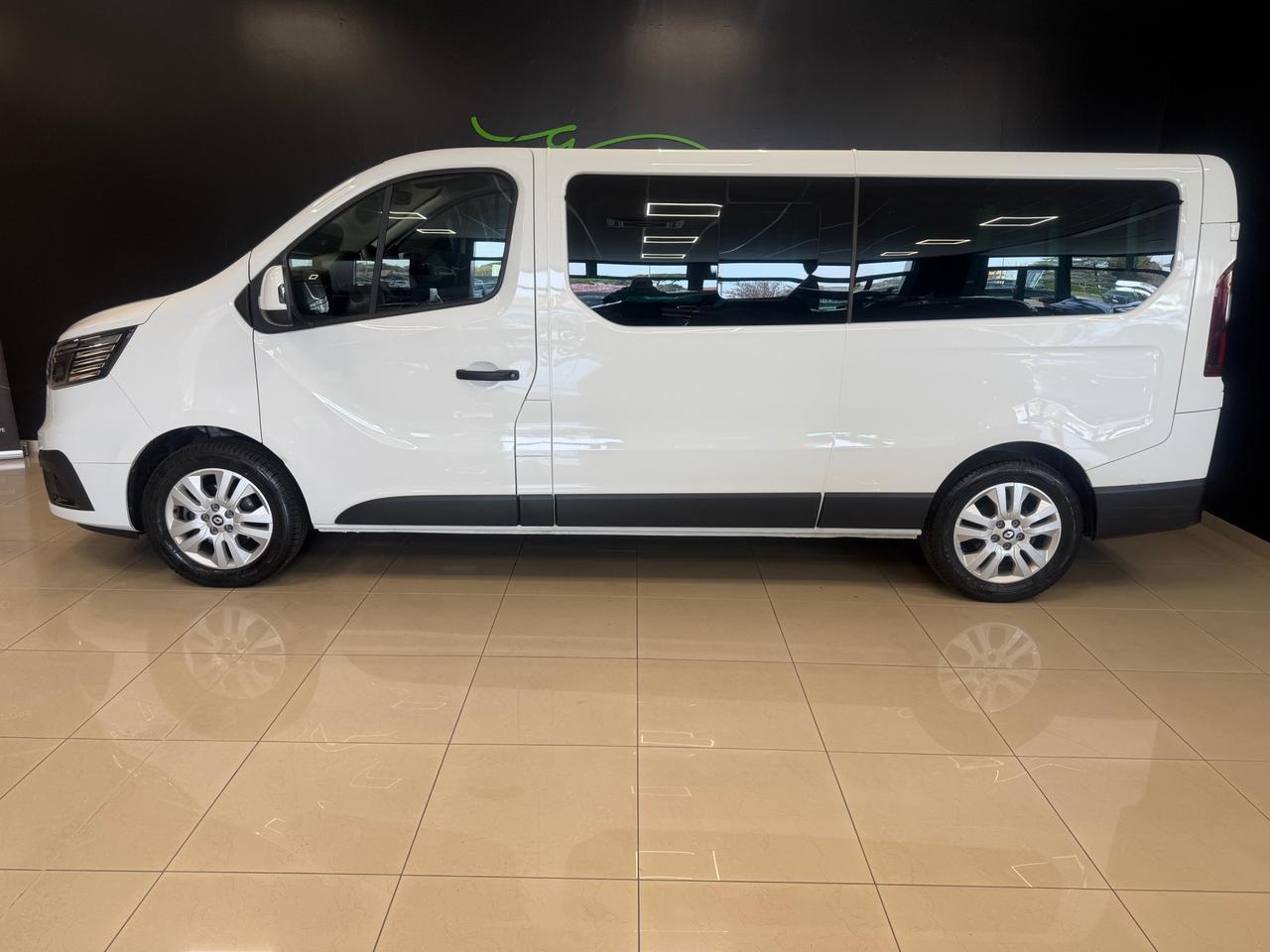 RENAULT Trafic 2.0 blue dci 110cv L2 Authentic