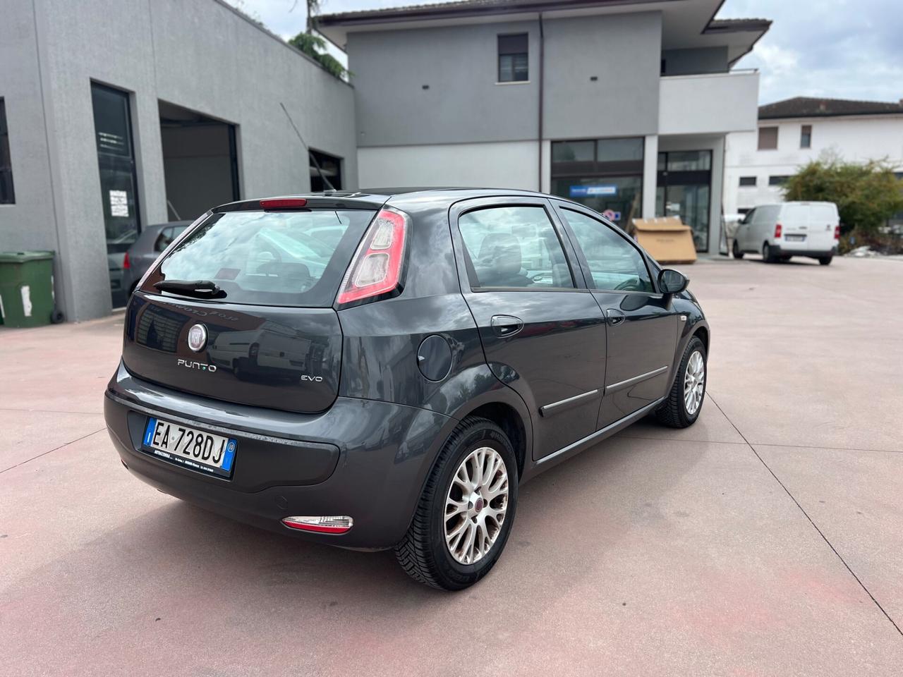 Fiat Punto Evo 1.4 5 porte Dynamic GPL