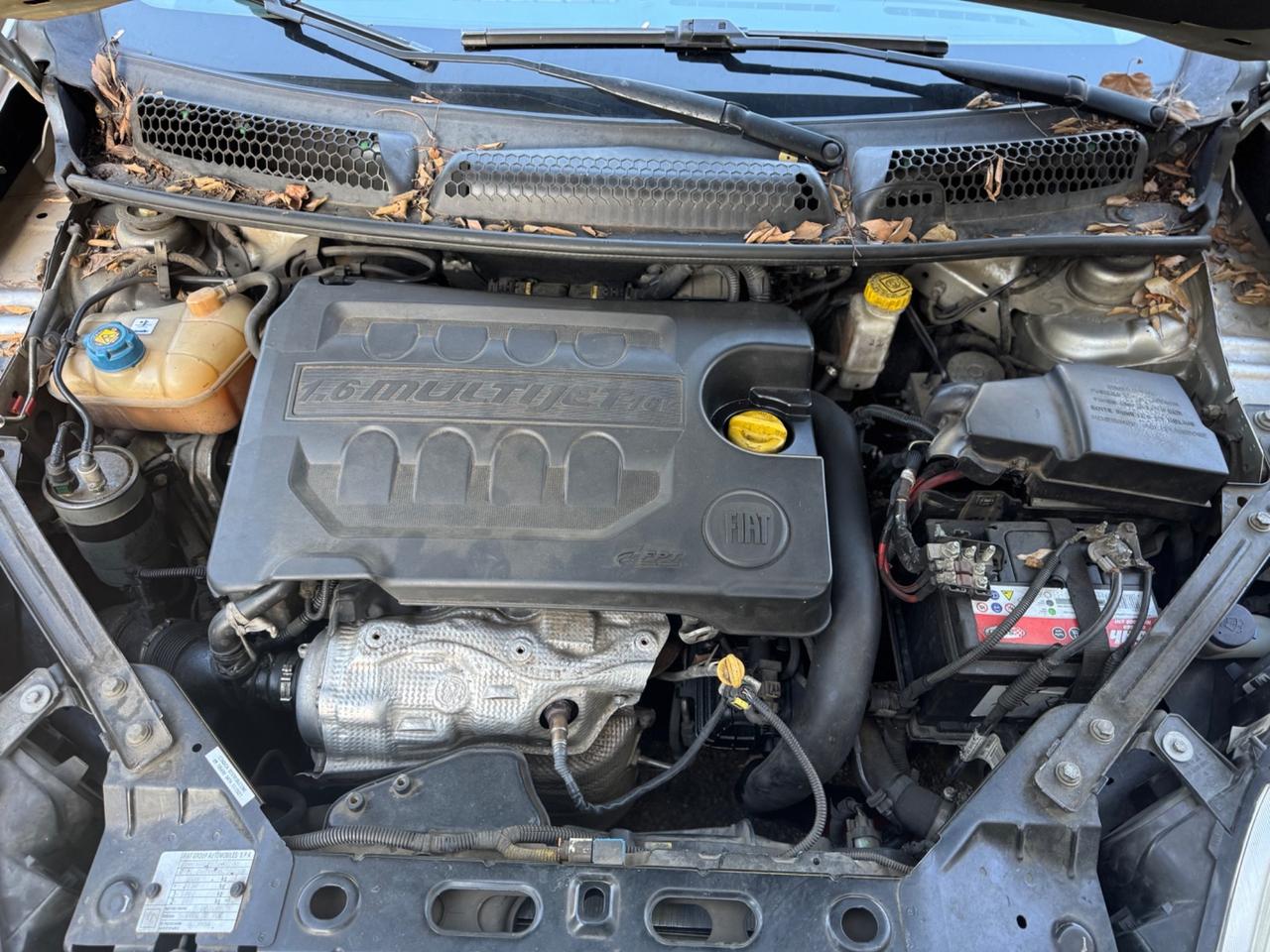 Fiat Bravo 1.6 MJT 120 CV DPF Emotion motore rotto