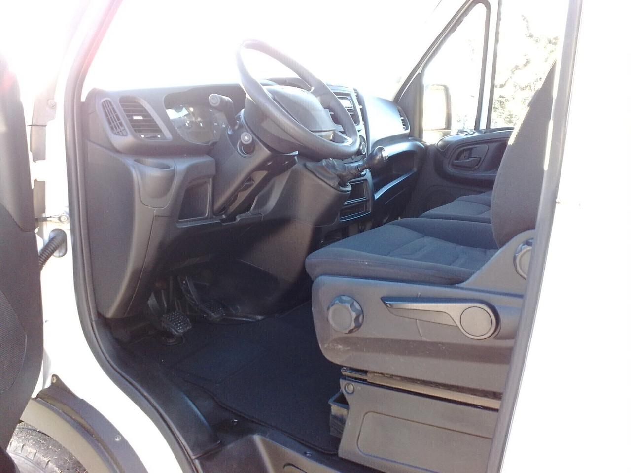 Iveco Daily 35s14 2.3hpt CASSONE FISSO - 2019