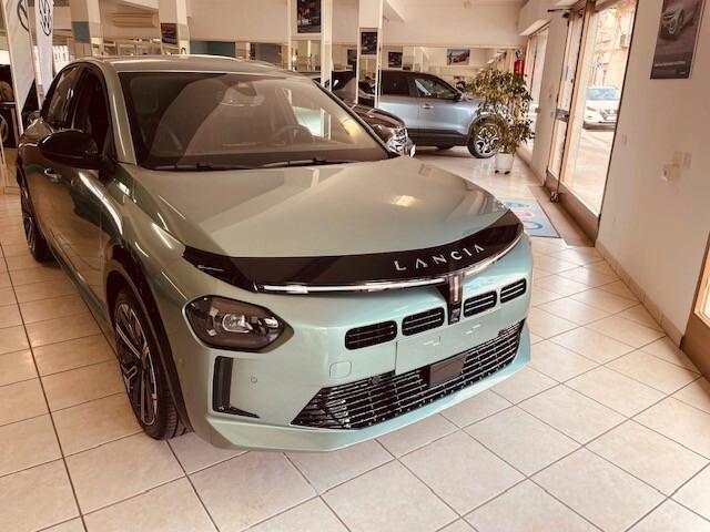 Lancia Ypsilon Hybrid e-DCT LX