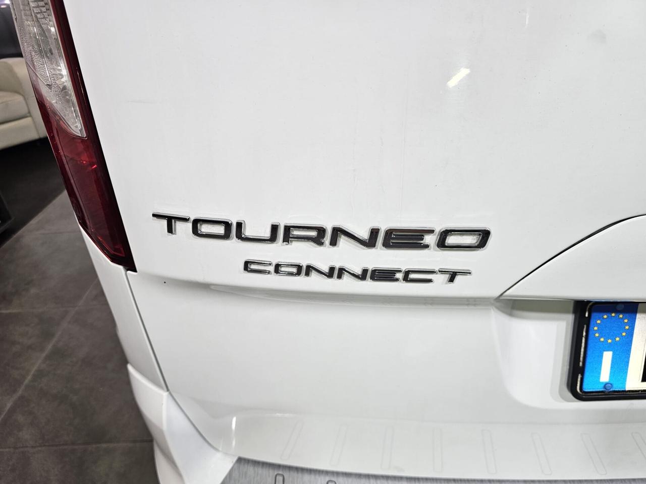 Ford Tourneo Connect 1.6 TDCi 115 CV Titanium