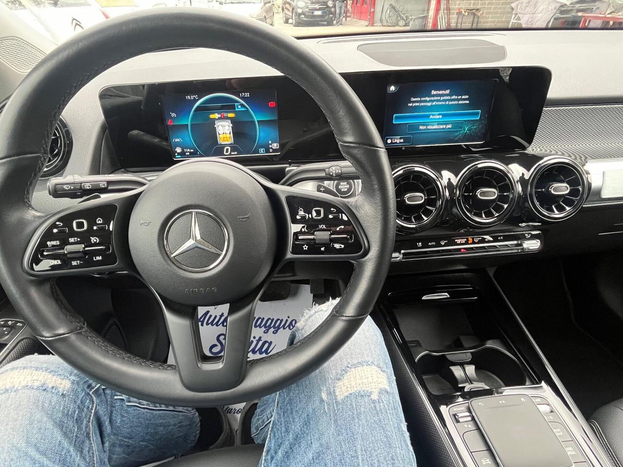 Mercedes-benz GLB 200
