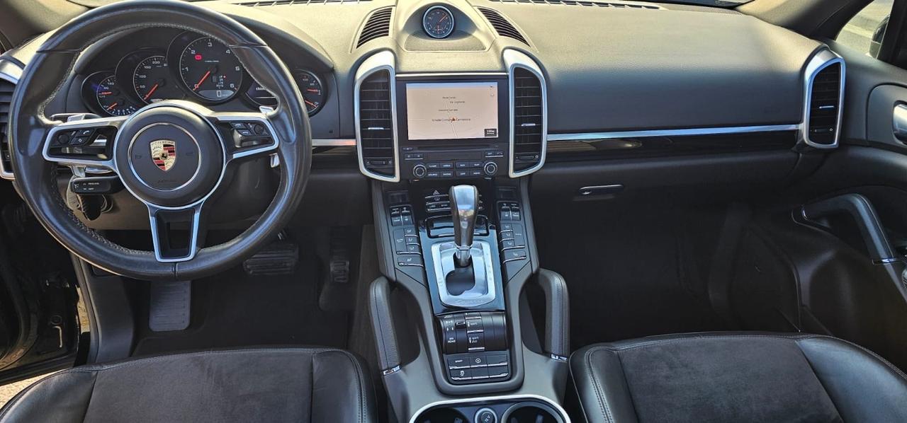 Porsche Cayenne 3.0 Diesel Platinum Edition