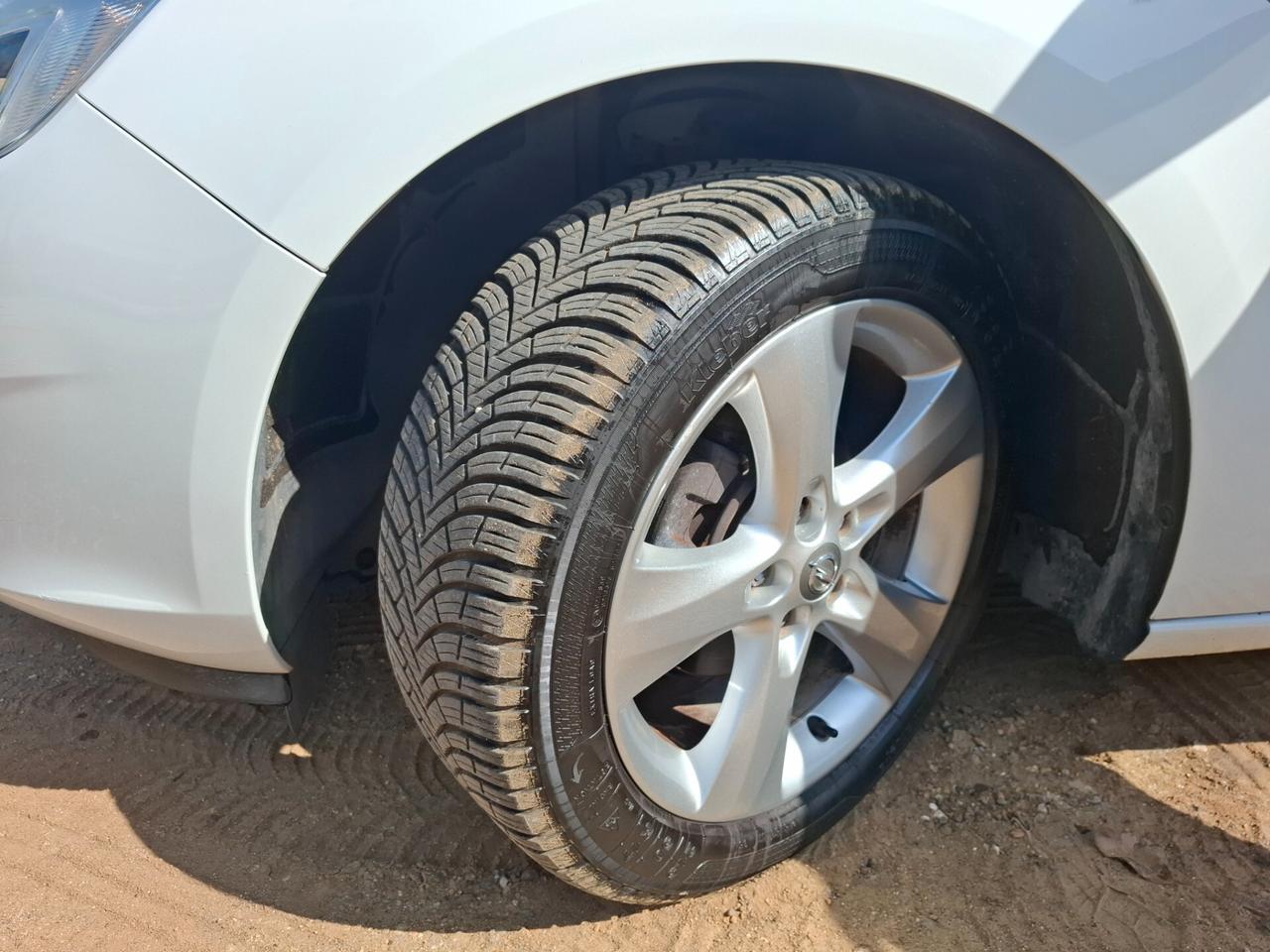 Opel Astra 1.4 100CV 5 porte Cosmo