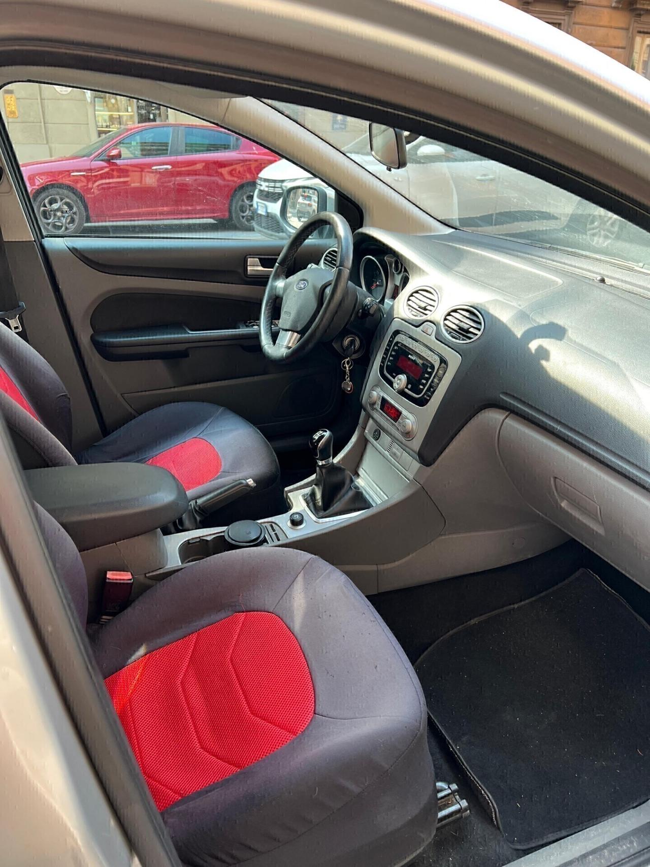 Ford Focus - FINANZIAMENTO ANCHE A TASSO ZERO