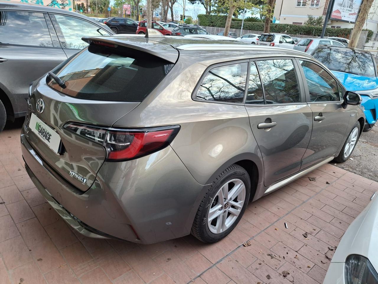 Toyota Corolla TS 1.8 Hybrid Business