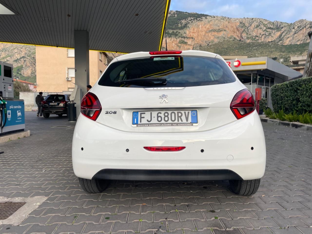 Peugeot 208 BlueHDi 75 5 porte Allure