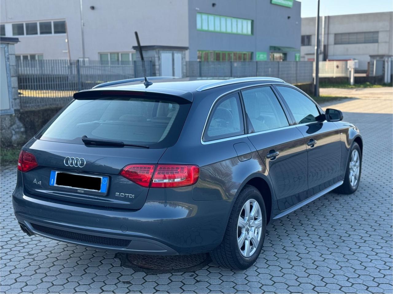 Audi A4 Avant 2.0 TDI 143CV Ambiente Plus