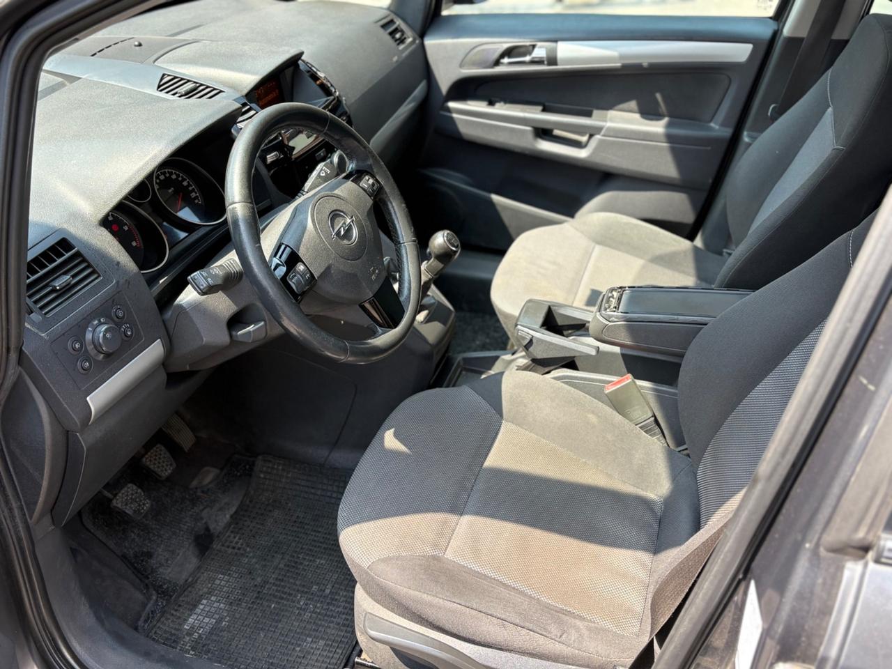 Opel Zafira 1.7 CDTI 110CV 7 POSTI 10/2011