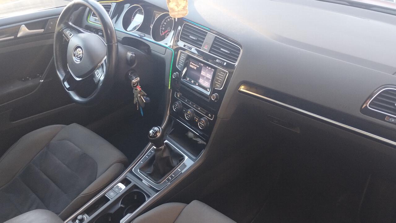 Volkswagen Golf 2.0 TDI 5p. Highline BlueMotion Technology