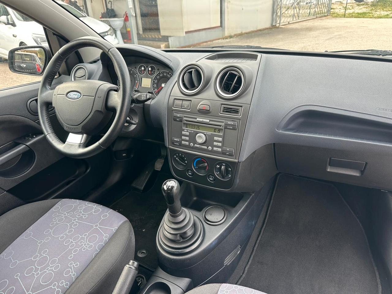 Ford Fiesta 1.2 Benzina