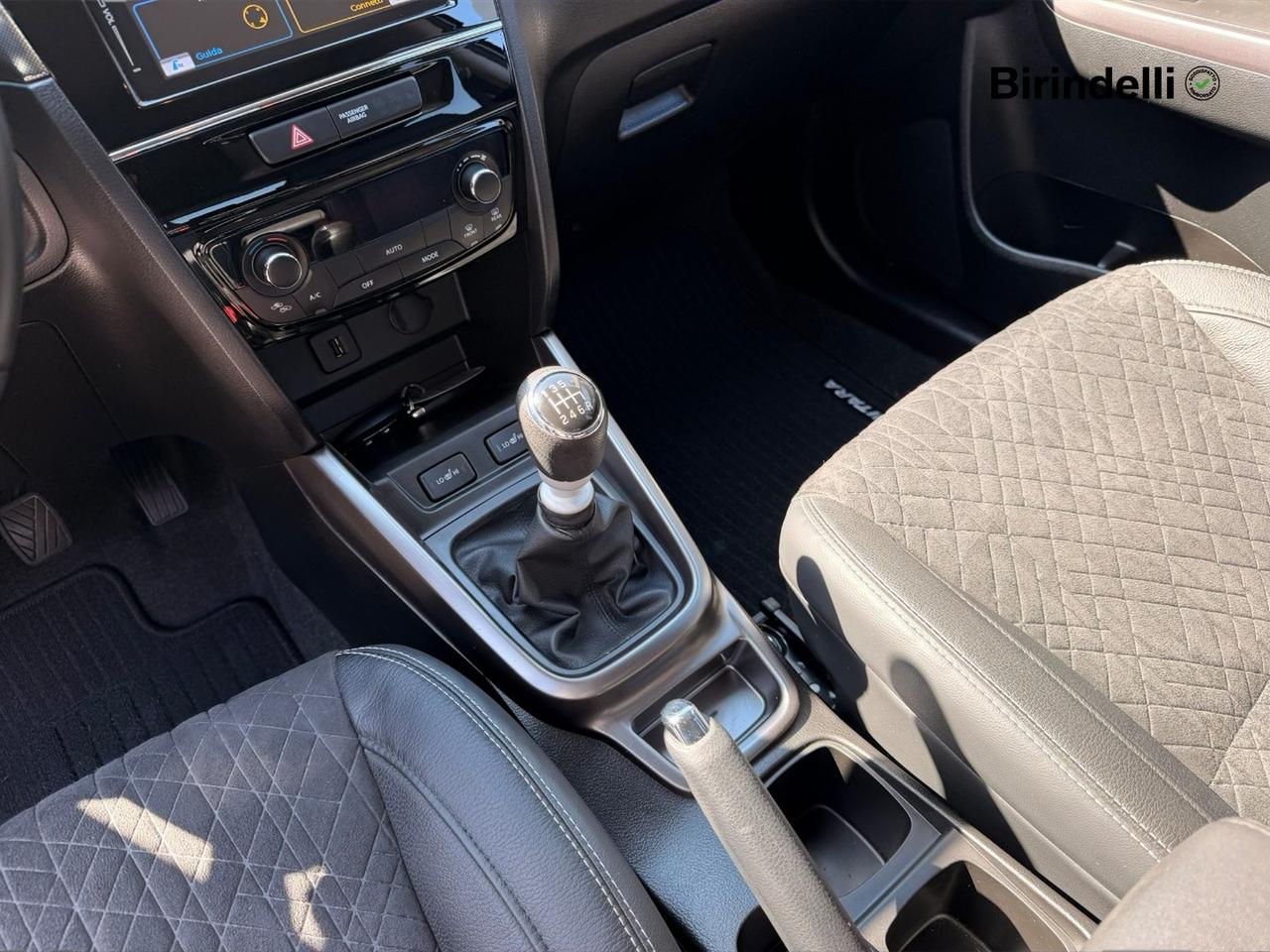 SUZUKI Vitara (2015) - Vitara 1.4 Hybrid Top