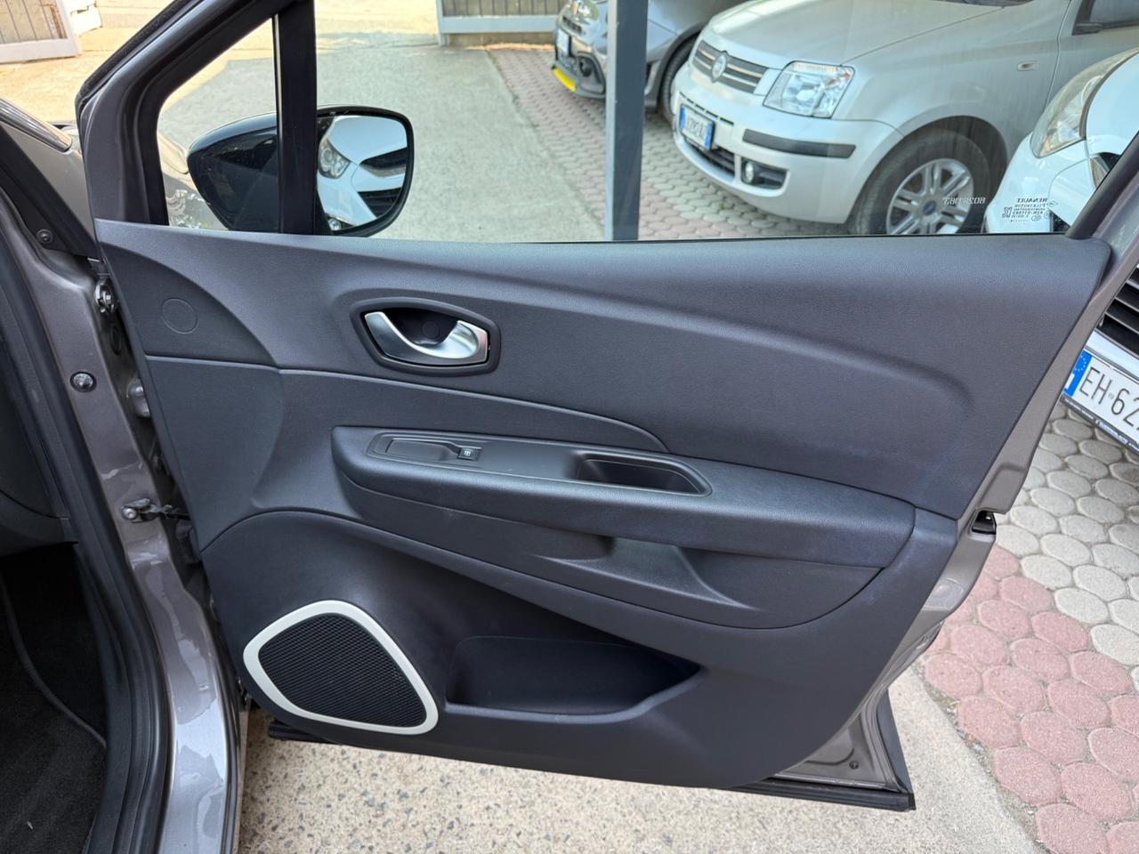 Renault Captur dCI 90 CV ADATTA NEO PAT. Km certif