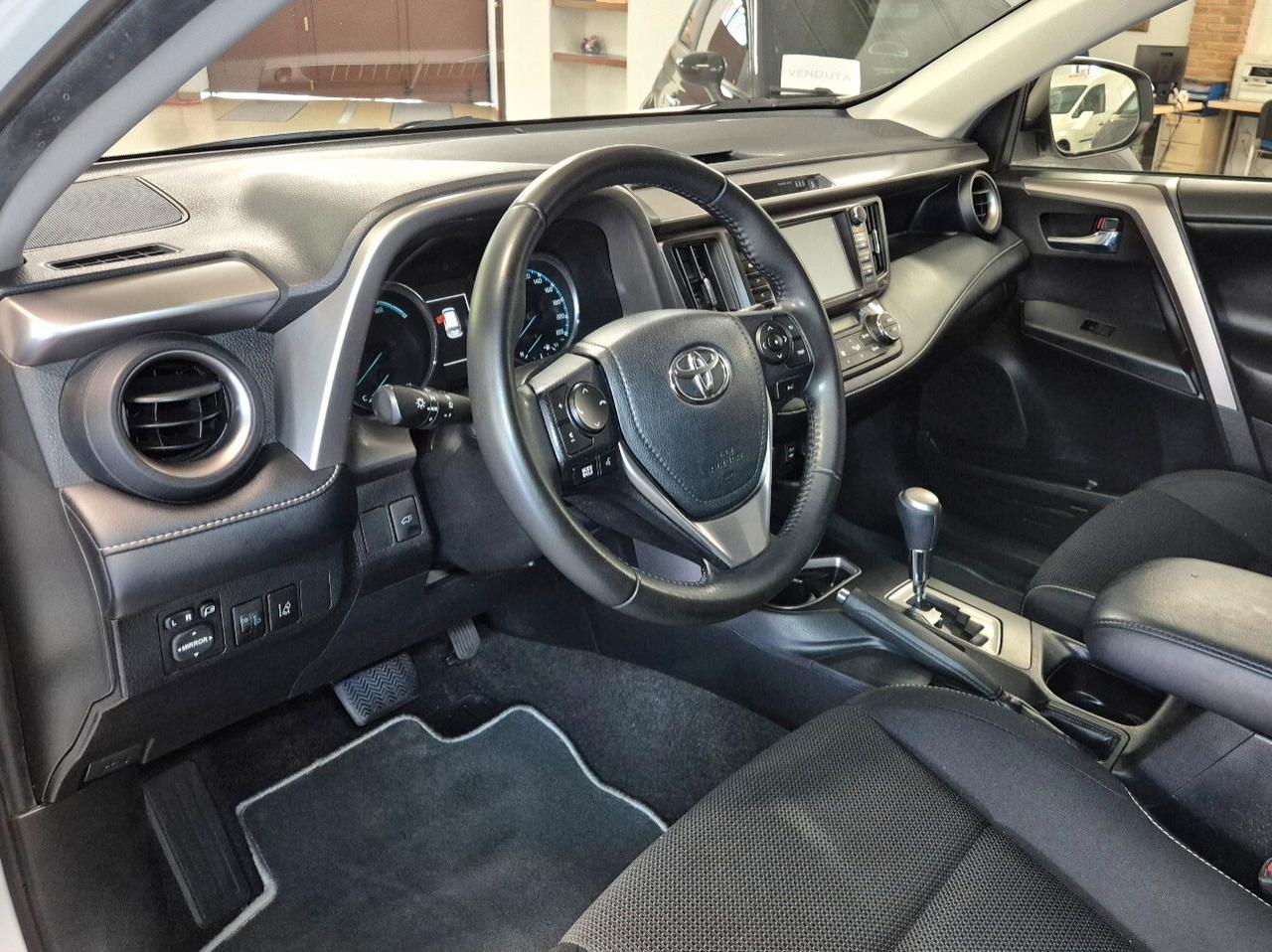 Toyota RAV 4 RAV4 2.5 Hybrid 2WD Active