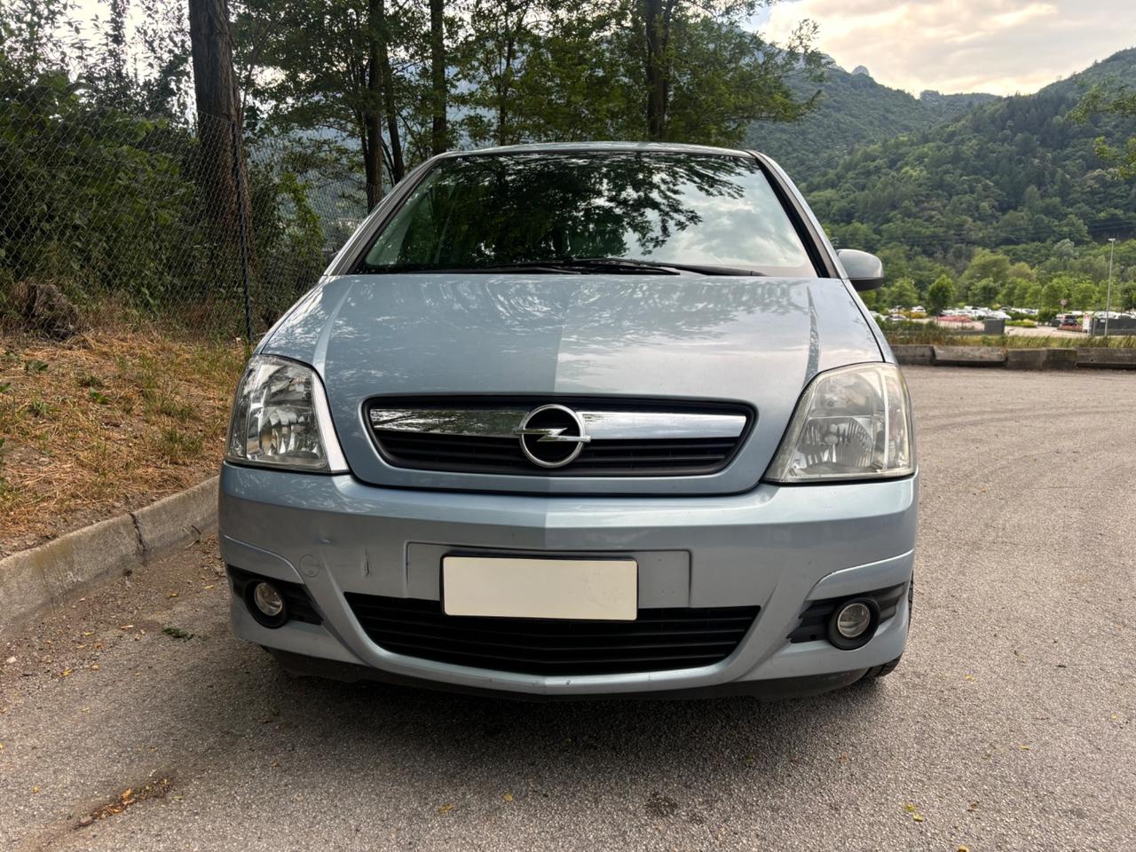 Opel Meriva 1.4 COSMO GPL