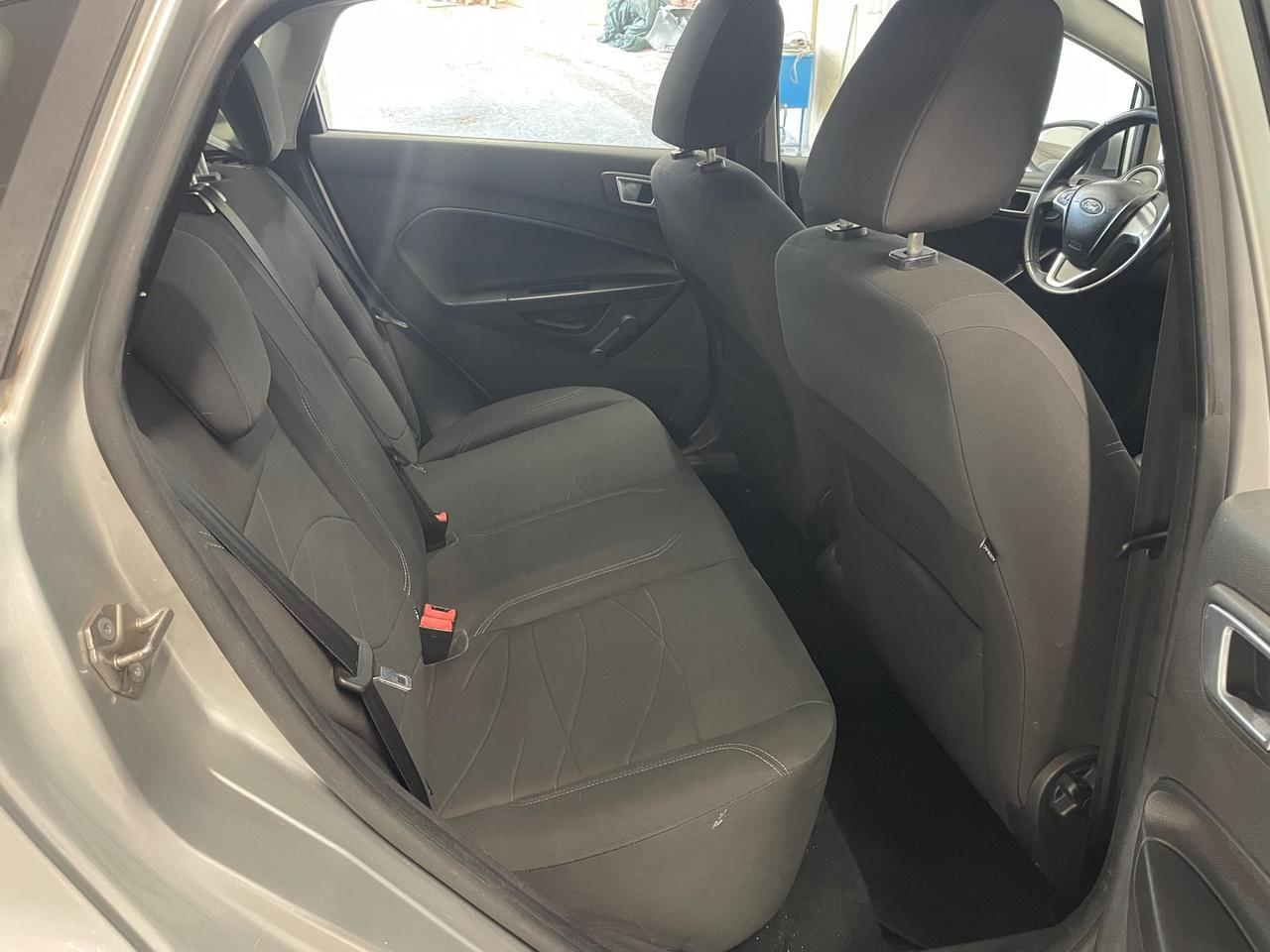 Ford Fiesta 1.4 5 porte Bz.- GPL Business Perfetta !