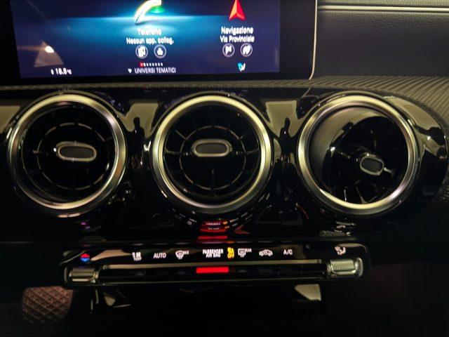 MERCEDES-BENZ A 180 d Automatic Premium