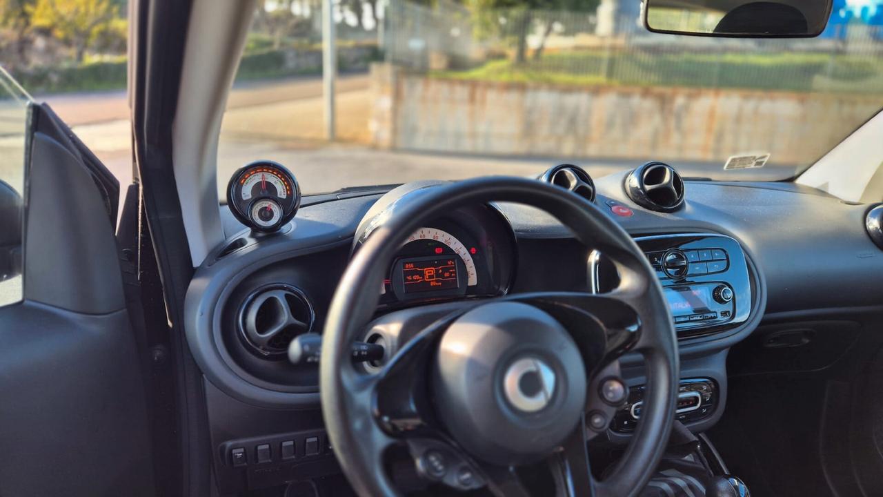 SMART FOR TWO EQ PURE 41 KW 56 CV