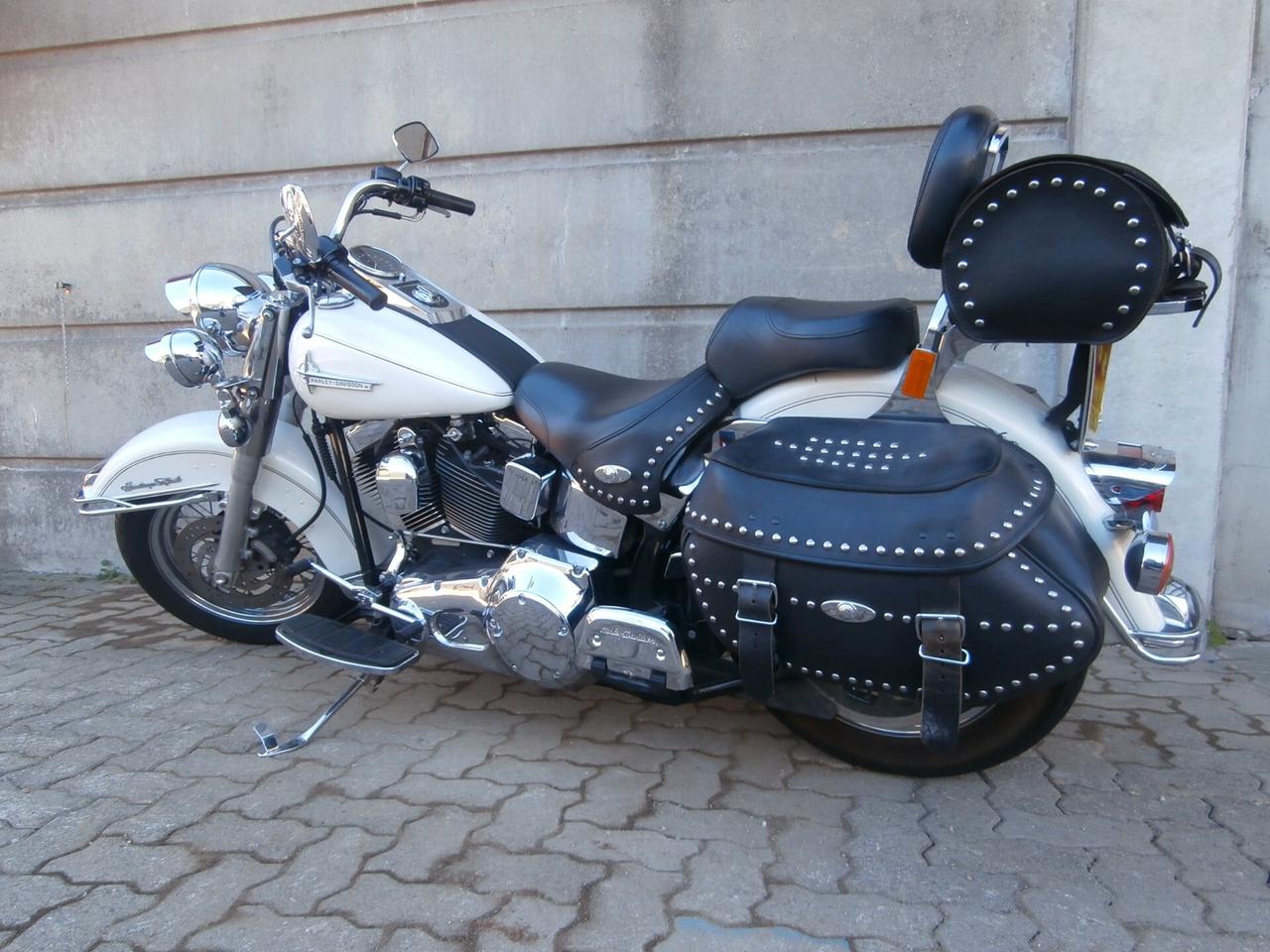 Harley-davidson 1450 Heritage Softail Classic del 2000 compreso trapasso, tagliando, garanzia