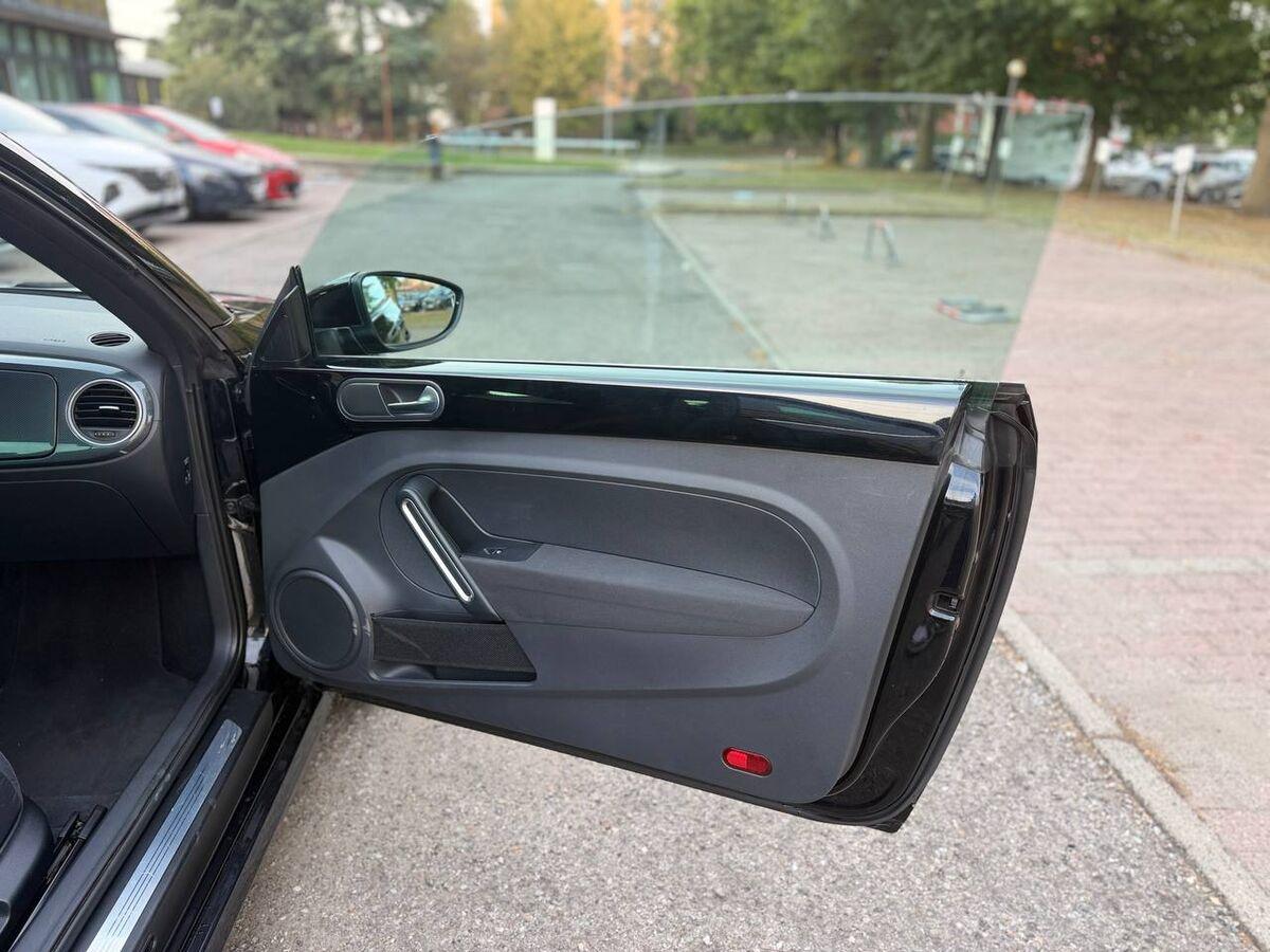 Volkswagen Maggiolino Berlina 2.0 tsi Sport dsg