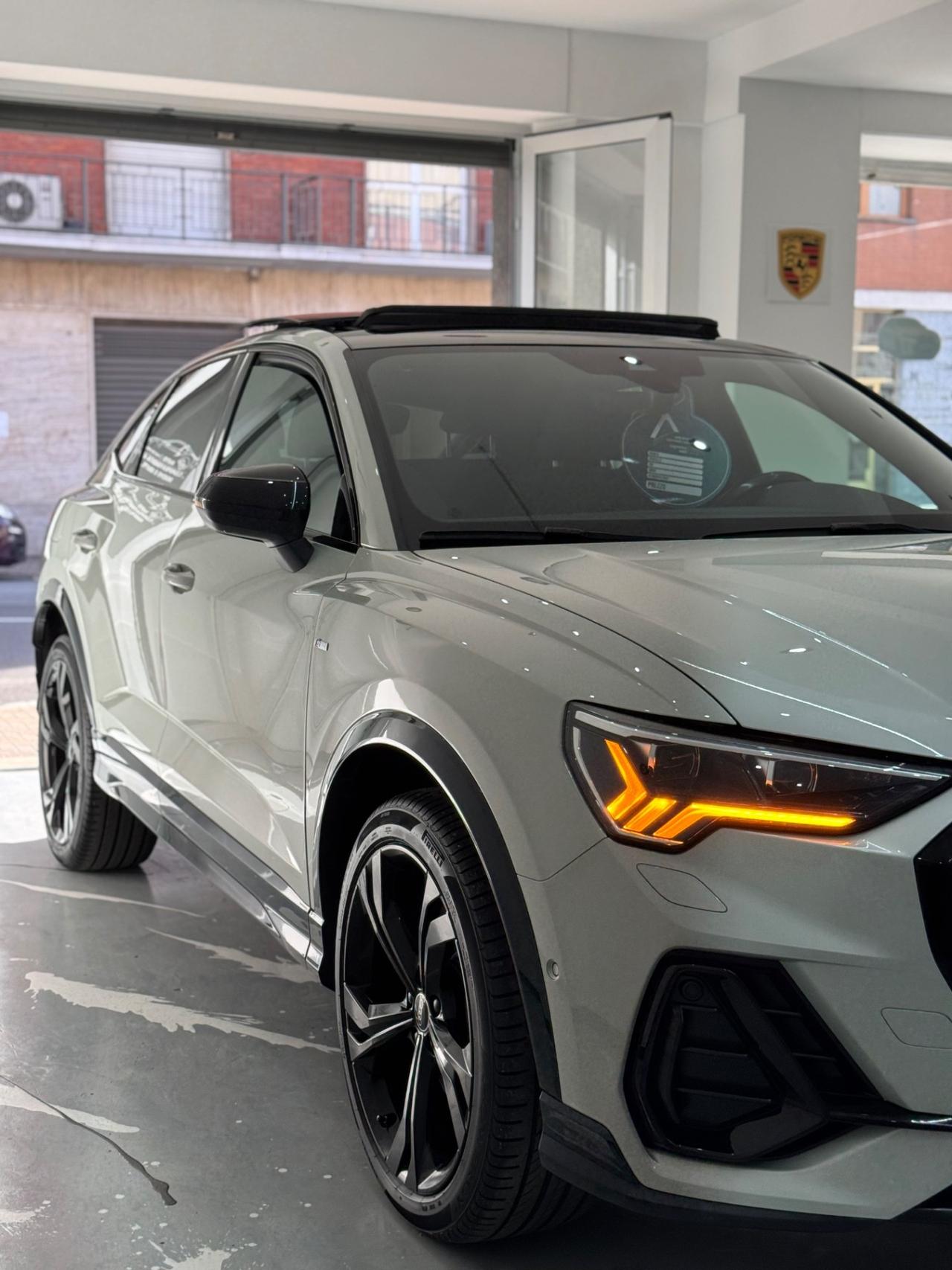 Audi Q3 45 TFSI e S tronic line edition Full