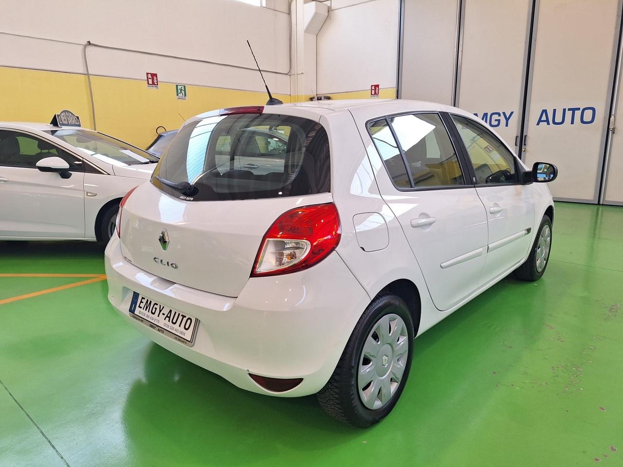 Renault Clio 1.2 16V 5 porte Dynamique