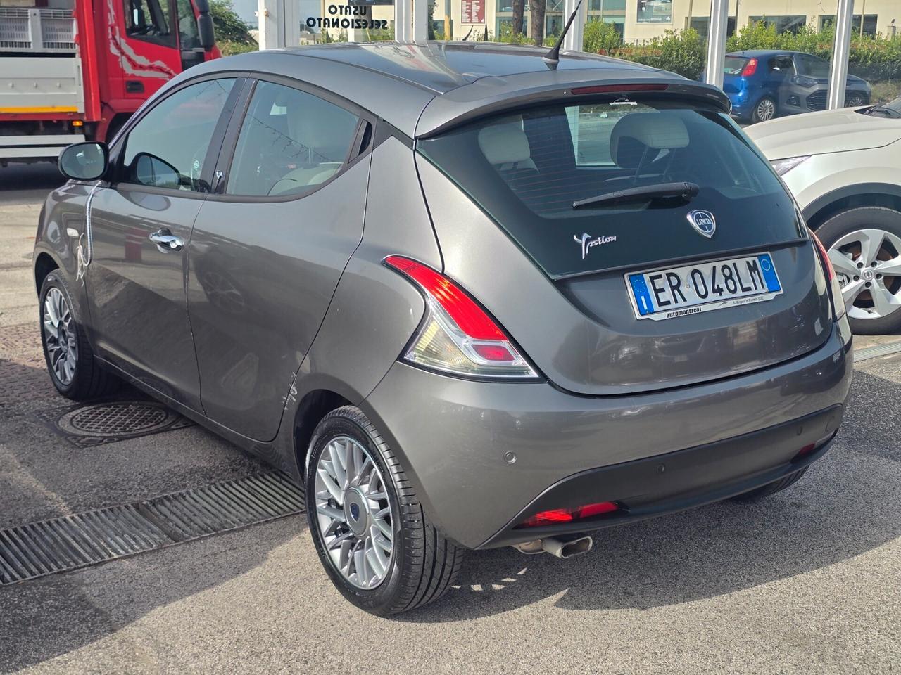 Lancia Ypsilon 1.2 GPL 69cv Ecochic Gold