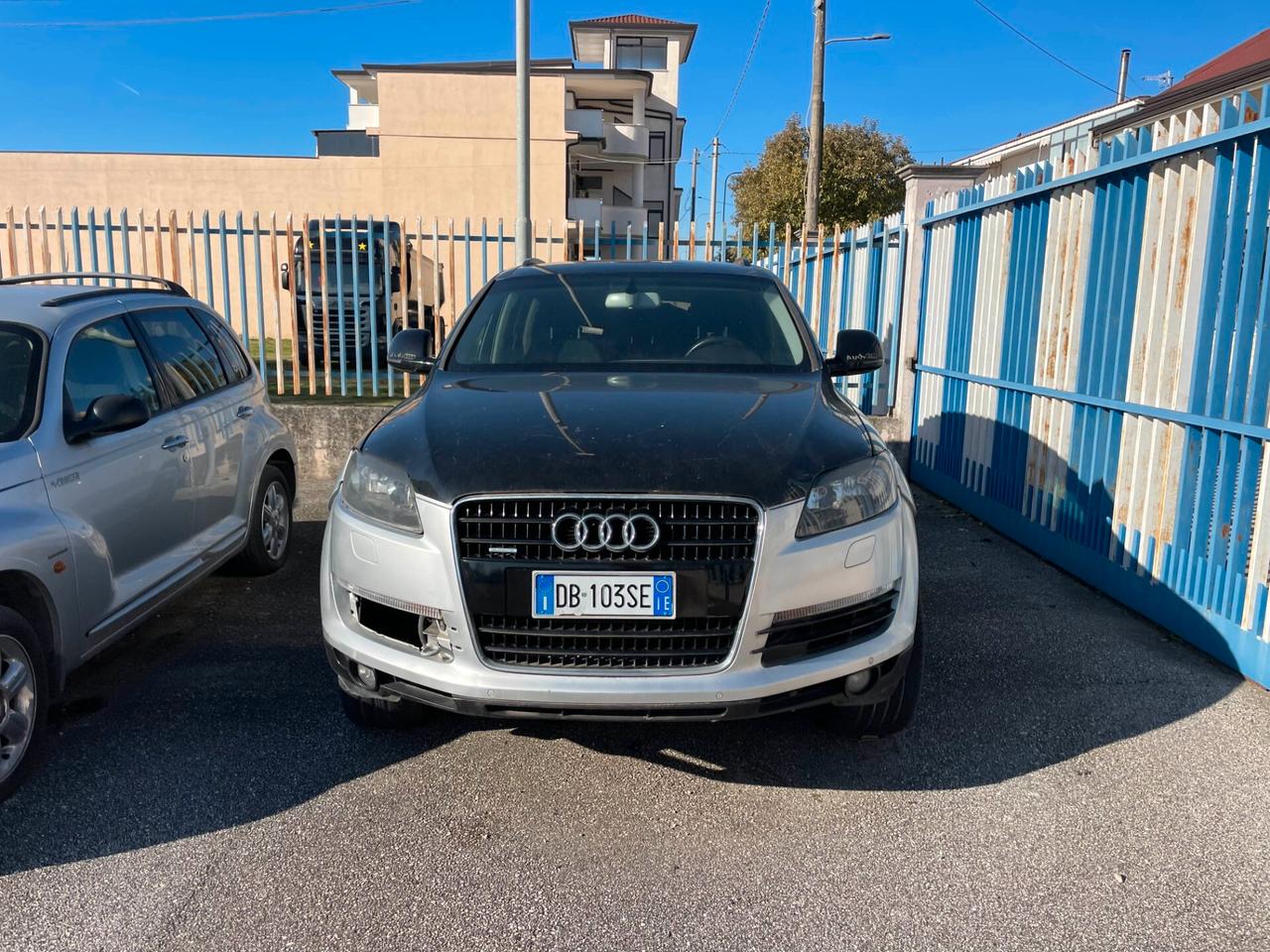 Audi Q7 3.0 V6 TDI 233CV quattro tiptronic ( SENZA MOTORE )
