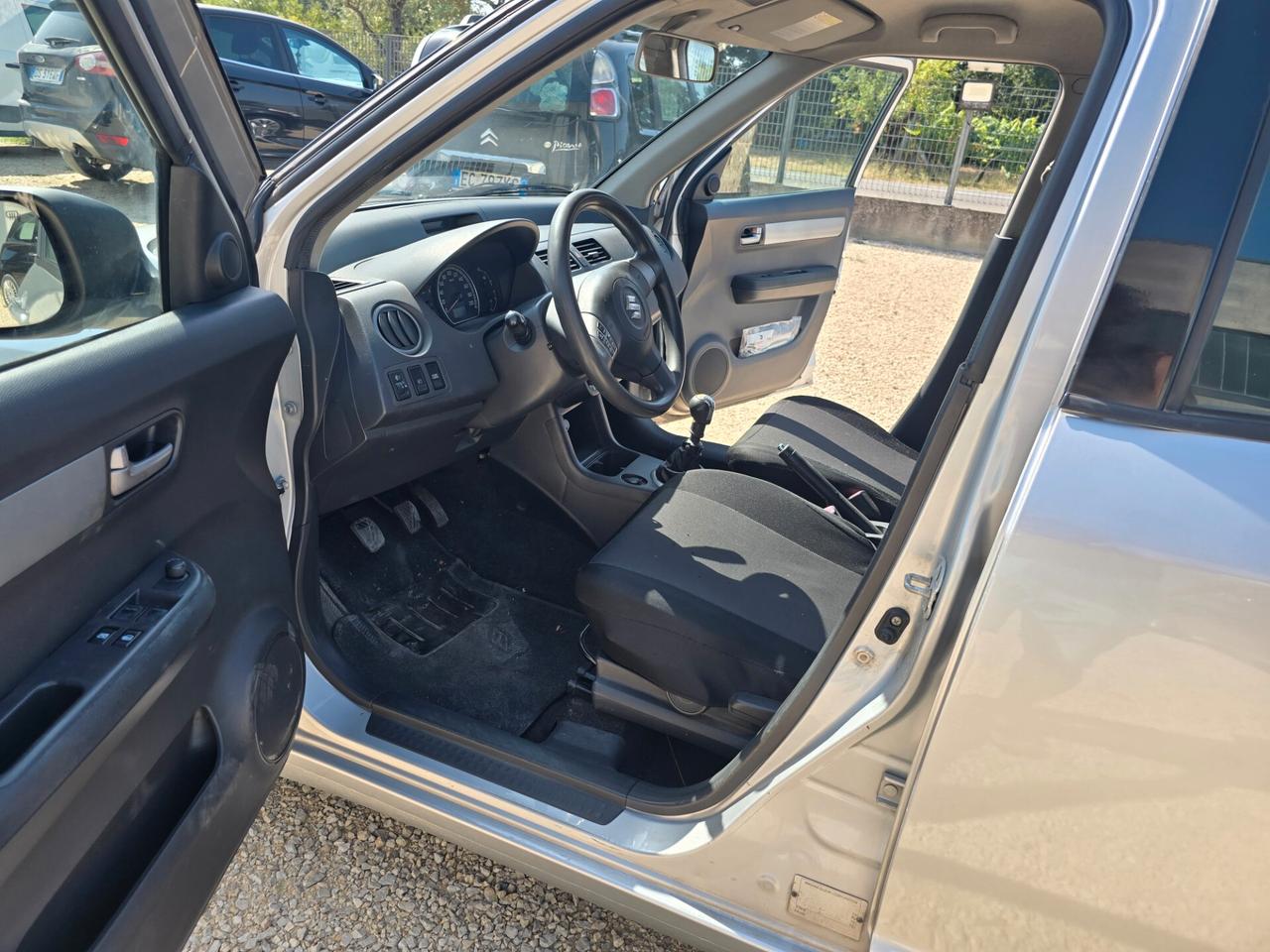 Suzuki Swift 1.3 DDiS 5p. 51kw