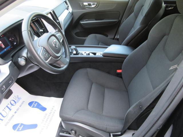 VOLVO XC60 B4 (d) Geartronic Momentum Pro