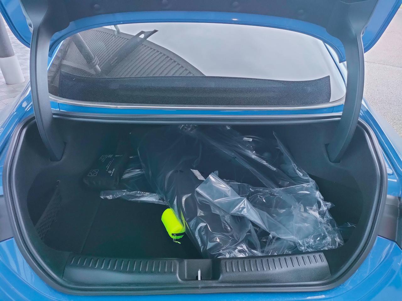 Mercedes-Benz CLA 250+ con tecnologia EQ