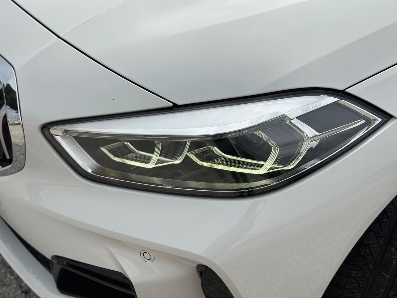 Bmw 116 116d 5p. Msport