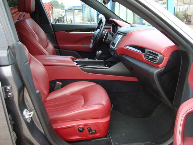 Maserati Levante V6 Diesel 275 CV AWD Granlusso Q4