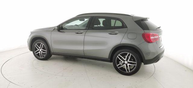 MERCEDES-BENZ GLA 200 d Automatic 4Matic Enduro
