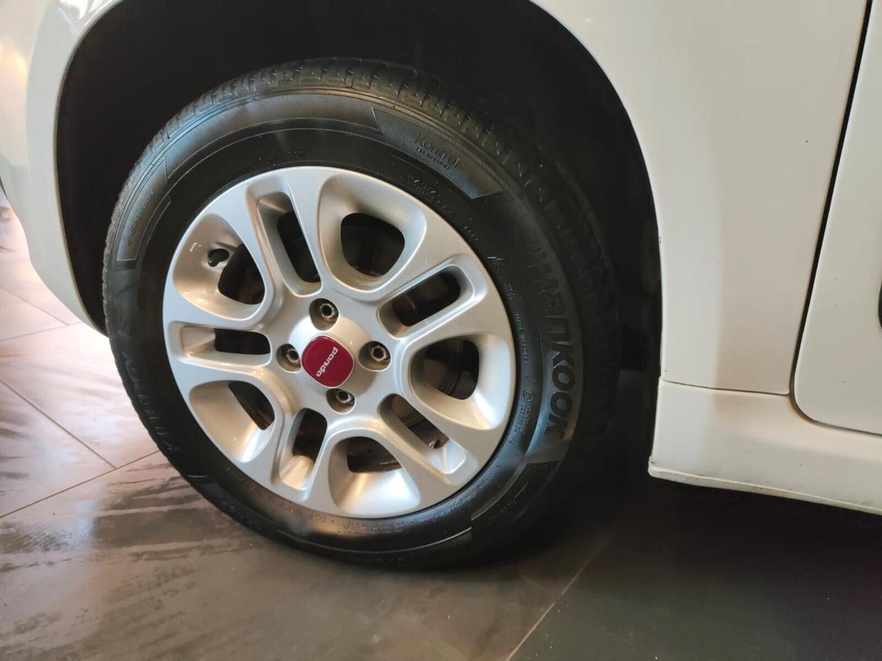 Fiat Panda 1.2 EasyPower Lounge 69CV gpl