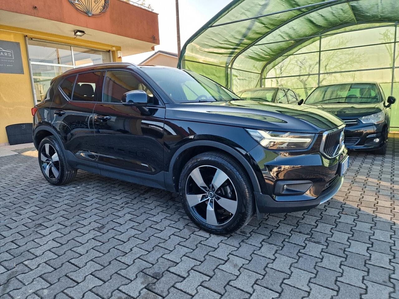 Volvo XC40 tettuccio apribile