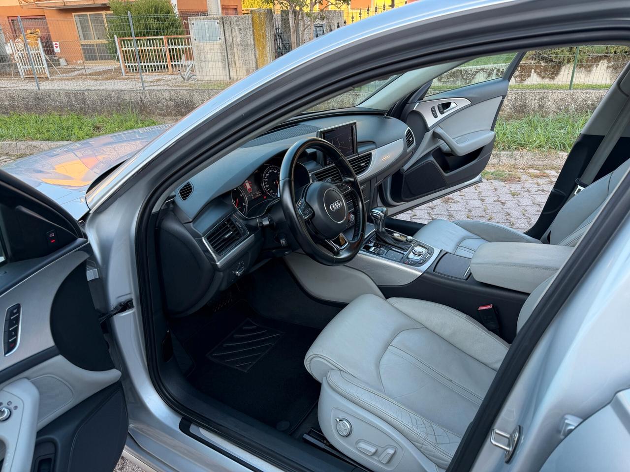Audi A6 Allroad 3.0 TDI Quattro Business plus