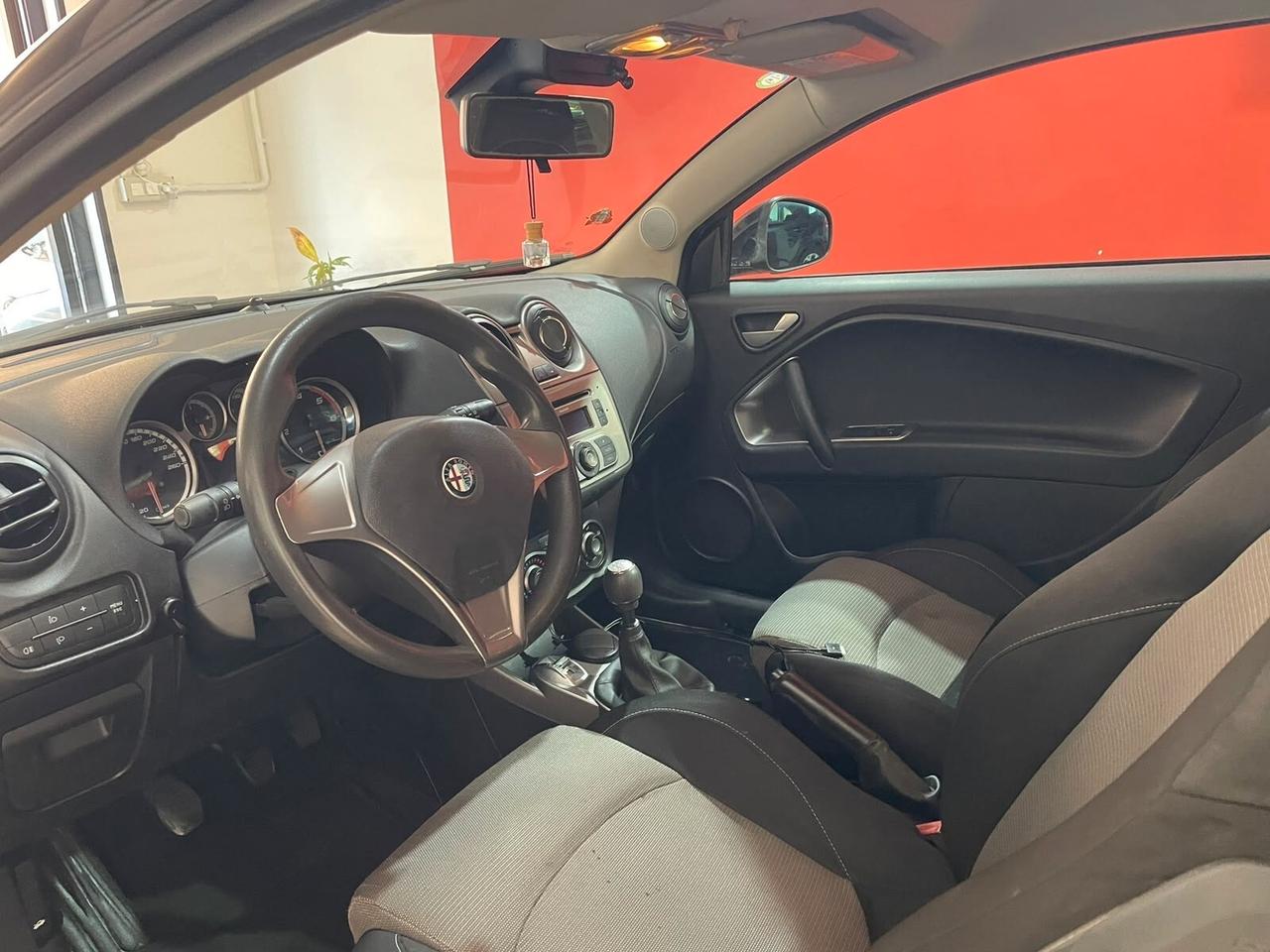 Alfa Romeo MiTo 1.3 JTDm 16V 90 CV Distinctive Sport Pack