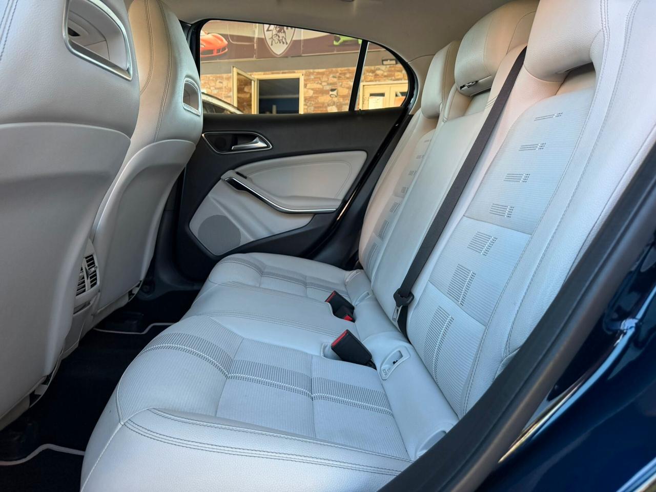 Mercedes-benz GLA 200 d Automatic Sport